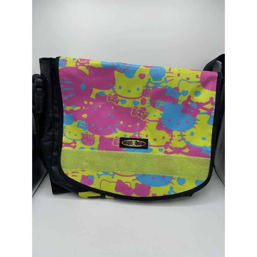 Sanrio Hello Kitty Vinyl Messenger Crossbody Shoulder Bag Reversible Flap Design
